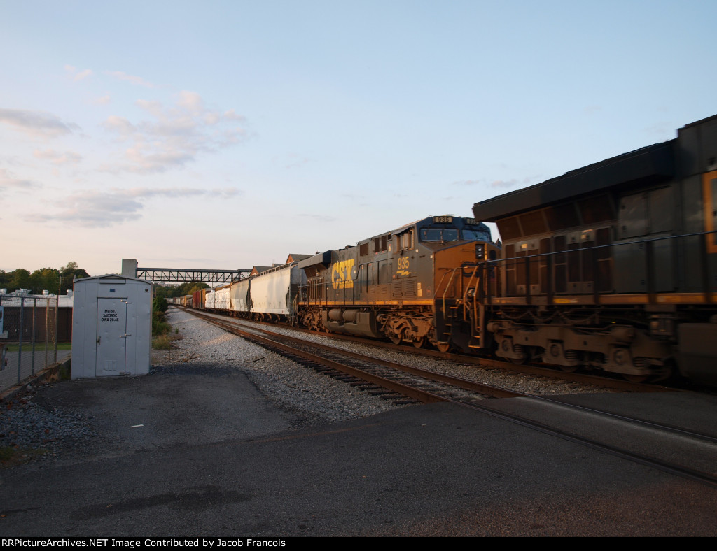 CSX 935